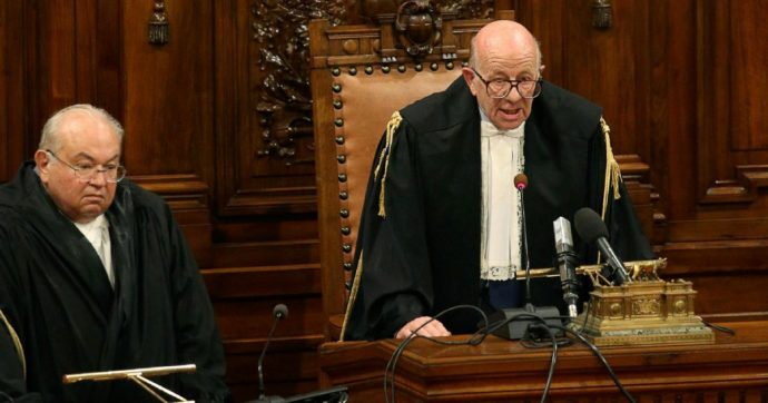 Seno nuovo all’amica e una sentenza pro B. L’identikit di Franco