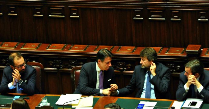 Conte, il ministro Franceschini: “Apprezzo moltissimo il suo lavoro. Per il Pd non esiste né un altro premier né un’altra maggioranza”