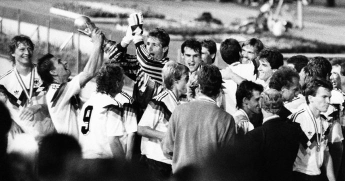 Italia 90, 30 anni dopo – La finale più brutta di sempre nell’Olimpico che fischiava Maradona. E la Germania Ovest è campione del mondo