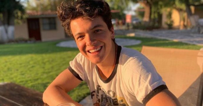 Morto Sebastian Athie, addio alla star di Disney Channel: aveva 24 anni, è giallo sulle cause della morte