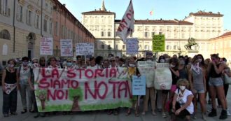 Copertina di Presidio delle attiviste No Tav davanti alla Regione Piemonte: “Covid non ha insegnato nulla. Soldi a sanità pubblica, non al treno”