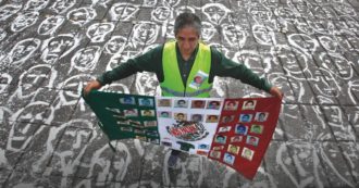 Copertina di Le bugie di stato su 43 morti. Studenti, strage impunita