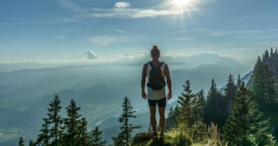 Copertina di I digiunatori digitali ora fanno anche trekking: così dalla mia esperienza è nato un movimento