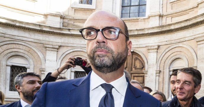 Alfano arruolato al meeting di Cl per difendere la sanità privata