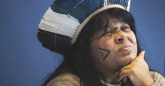 Copertina di “Amazzonia, oro e sangue”. Assalto alle terre indios