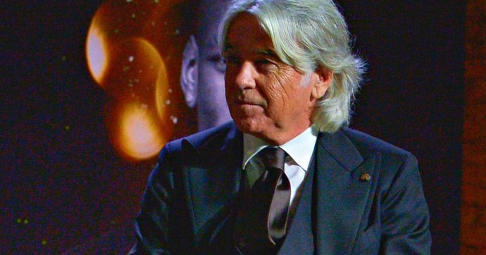 Kitikaka – Dove sta Zazà? Il Zazzaroni conduttore alle prese con gonne e share