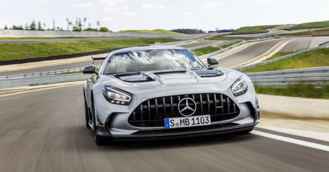 Mercedes-AMG GT Black Series, la targa non inganni: è nata per la pista – FOTO