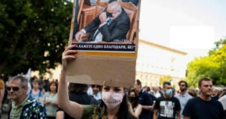 Copertina di Bulgaria, “il premier Borissov corrotto e affiliato alla mafia”: sesto giorno di proteste per chiedere le dimissioni
