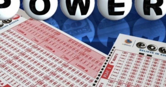 Diciottenne compra il primo biglietto della lotteria della sua vita e diventa milionaria