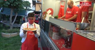 Pizzaut, la pizzeria gestita da ragazzi autistici bloccata dal Covid rinasce come food truck: “Il lavoro dà loro il coraggio di tornare a uscire”