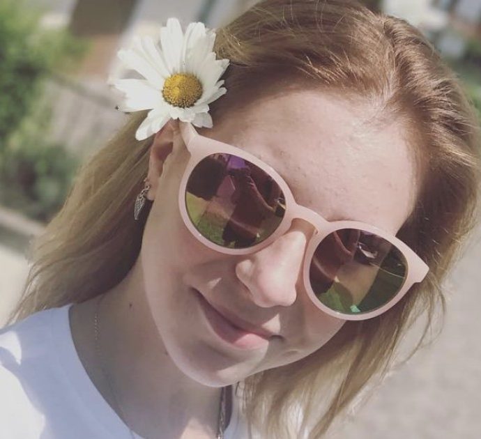 Ekaterina Alexandrovskaya, la star del pattinaggio si è tolta la vita a 20 anni. Prima di morire ha scritto “amore”
