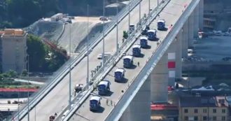 Copertina di Genova, 56 camion sul nuovo ponte: il collaudo da 2500 tonnellate del viadotto sul Polcevera