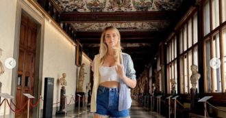 Copertina di Effetto Ferragnez sugli Uffizi: boom di visitatori nel weekend, +27% di giovani dopo la visita di Chiara Ferragni