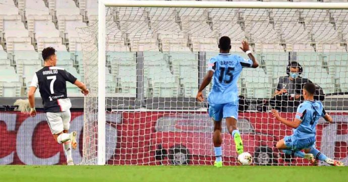 Juventus – Lazio 2 a 1, i bianconeri mettono nel mirino lo Scudetto. Record Ronaldo: è il primo a segnare 50 gol in Italia, Spagna e Inghilterra