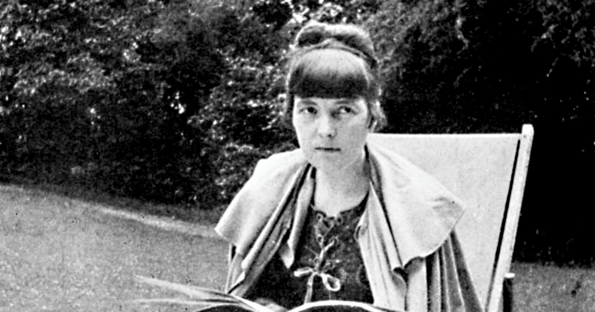 Katherine mansfield. Katherine Mansfield Virginia Woolf. Кэтрин Мэнсфилд «путешествие». Кэтрин Мэнсфилд женщина в магазине.