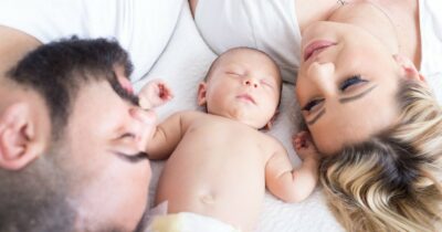 Copertina di Istat, calo inarrestabile dei primi figli: -34% rispetto al 2008. Forte impatto del Covid sulle nascite