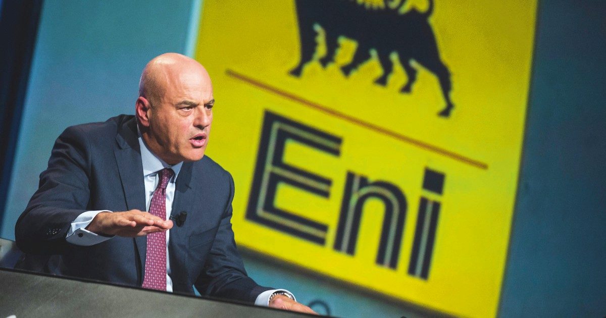 “Maxitangente per l’affare Eni in Nigeria”. Chiesti otto anni per Scaroni e Descalzi