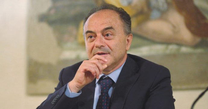 ’Ndrangheta fino in Svizzera e legami politici: 75 in manette