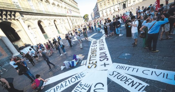 Copertina di Scuole e studenti: riorganizzazione in corso