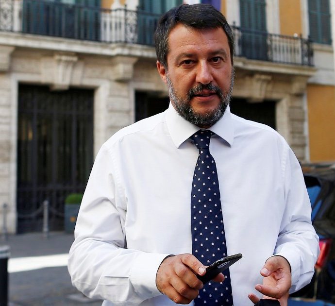 Open Arms, il Senato autorizza il processo a Matteo Salvini: 149 voti per il sì, 141 contrari. La sua difesa: “Processo politico, un regalo”