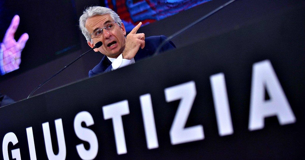 Cosimo Ferri, da Calciopoli al Csm: chi è il politico con la toga citato in 15 anni d’inchieste. Che i berlusconiani chiamavano “il geco”