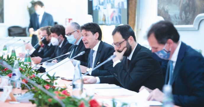 Soldi Ue, è già lite sulla task force. Via libera a 25 miliardi di deficit