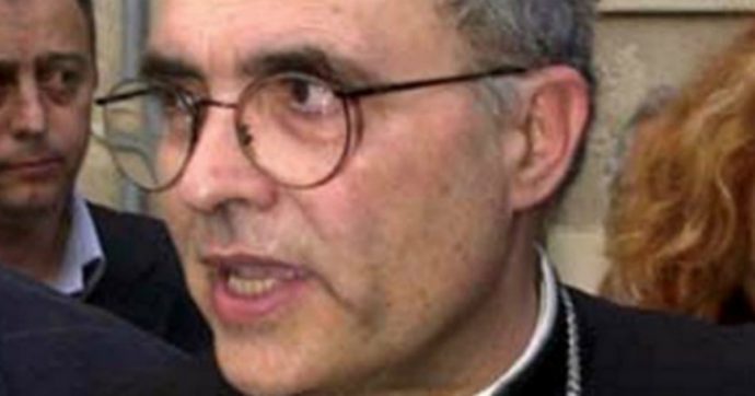 Trapani, l’ex vescovo Miccichè a processo per peculato. L’accusa: “Intascati 300mila euro da gestione dei fondi dell’8xmille”