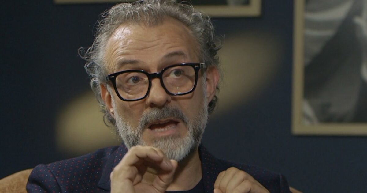 “Una volta David Beckham mi disse: ‘stare in Italia è come vivere in paradiso’.  È bello stupirsi ancora”: la rivelazione dello chef Massimo Bottura