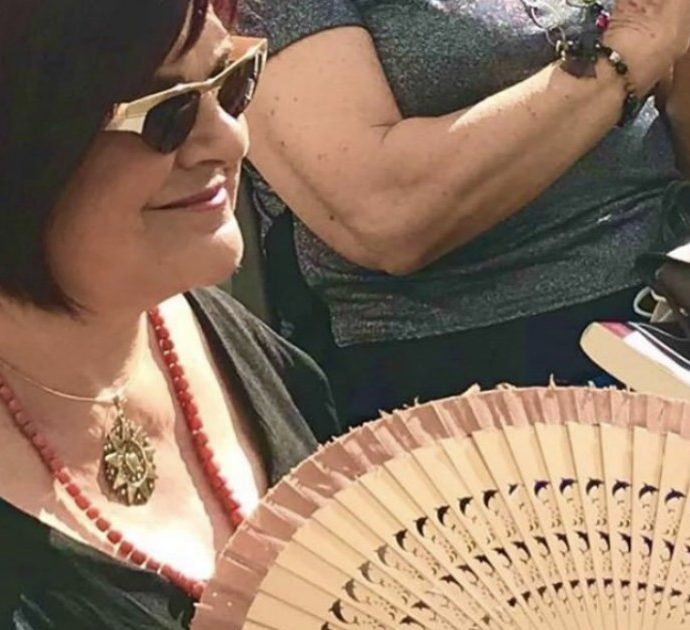 Stefania Pezzopane: “Oggi mi sono laureata”. Ecco la facoltà e il voto della deputata Pd