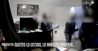 Copertina di “Questo lo uccido, quanto è vero Dio”, l’agente non si controlla. La perquisizione della polizia immortalata dalle telecamere