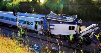 Copertina di Portogallo, treno deraglia dopo scontro con un mezzo per la manutenzione: 2 morti e 7 feriti gravi
