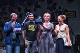 Copertina di Amnesty – Voci per la Libertà, un premio alle donne che non si arrendono mai (neanche sui diritti)