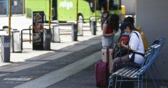 Copertina di Trasporto pubblico, ingressi a scuola in due orari diversi e potenziamento delle linee: le misure della Regione Lazio per settembre