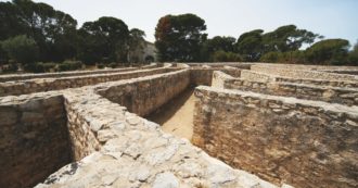 Copertina di L’Italia che ha perso il filo ritorna nel labirinto