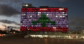 Copertina di La politica gioca allo scaricabarile sull’hangar saltato