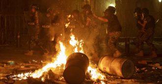 Copertina di Il Libano sospende le indagini sull’esplosione al porto di Beirut e aggiunge vergogna a vergogna