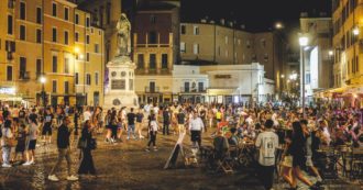 Copertina di Il virus corre ancora. Nelle ultime 24 ore più di 400 positivi