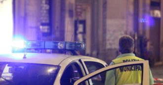 Copertina di Napoli, 15enne muore investita mentre attraversa la strada. Indagato per omicidio stradale il 21enne alla guida