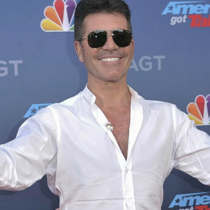 “Non lascerò l’eredità a mio figlio, non ho intenzione di regalargli 600 milioni. Darò tutto in beneficenza”: parla Simon Cowell