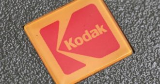 Copertina di Kodak a picco in borsa dopo lo stop al finanziamento pubblico da 765 milioni. Sotto esame il comportamento dei vertici