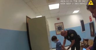 Copertina di Usa, bambino di 8 anni disabile ammanettato dalla polizia: la video-denuncia dell’avvocato della famiglia. Polemiche sui social