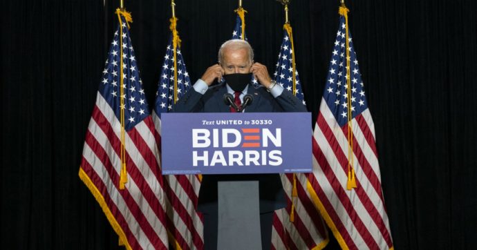 Joe Biden: “Ogni americano dovrebbe indossare la mascherina. Governatori, rendetela obbligatoria”