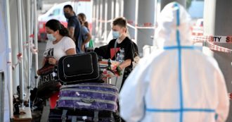 Copertina di Test rapidi per chi rientra dai quattro Paesi a rischio