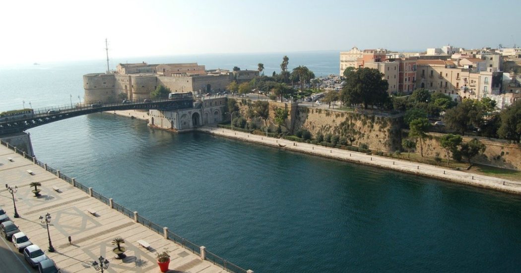 Taranto verso il lockdown cittadino dalle 18: “Troppi contagi, la situazione è insostenibile”