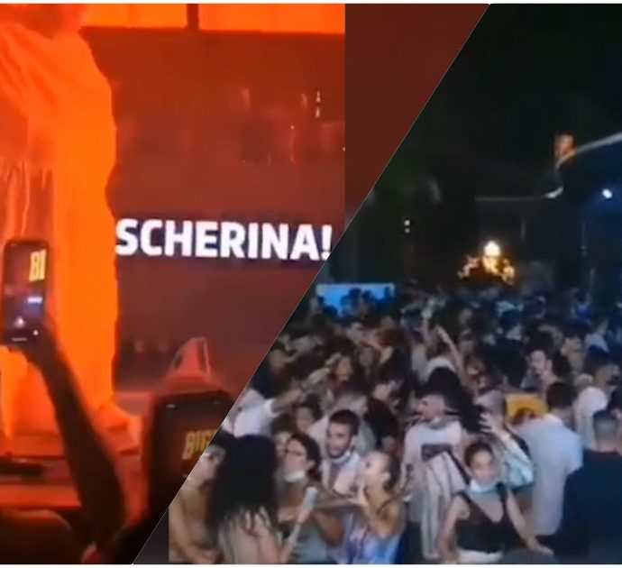 Notte di Ferragosto a Gallipoli, la discoteca è piena: il locale ricorda di indossare la mascherina ma quasi nessuno lo fa (o la porta abbassata)