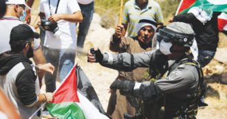 Copertina di Giornata mondiale della salute, Israele va veloce coi vaccini ma lascia indietro la Palestina