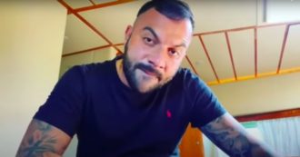 Copertina di Er Faina, chi è “l’opinionista social” e perché ha guadagnato 83mila follower con un video sulle discoteche