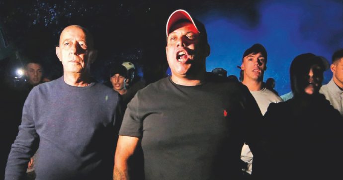 Vip al raduno No Oms di Forza Nuova. “Ma noi non abbiamo firmato niente”