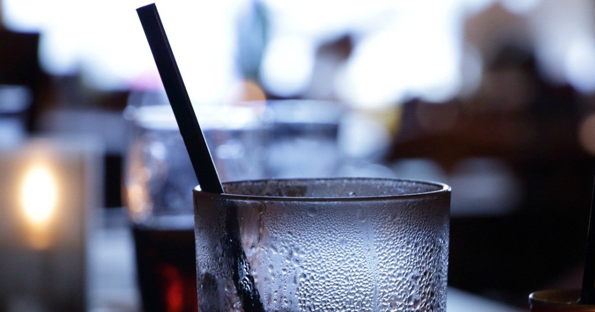 “Club Soda” è il primo bar di Londra dedicato agli astemi: “Qui anche bevande modificatrici dell’umore”