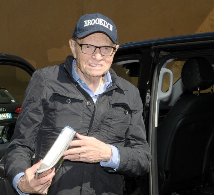 Il dramma di Larry King: “Ho perso due figli in tre settimane, mi mancheranno moltissimo”